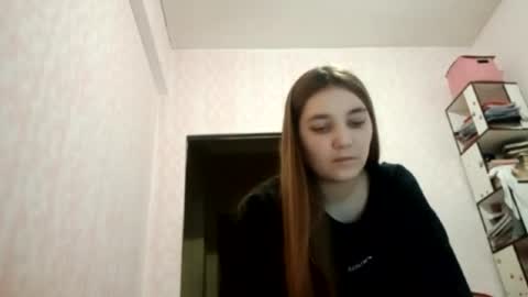 Snapshot of zeniabrossoit chatting on March 2026 12:17:02 PM zeniabrossoit online show from March 2026 12:17:02 PM