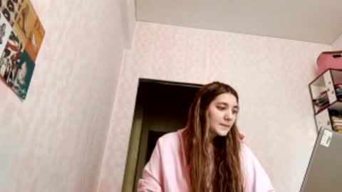 Snapshot of zeniabrossoit chatting on April 2026 04:42:01 AM zeniabrossoit online show from April 2026 04:42:01 AM