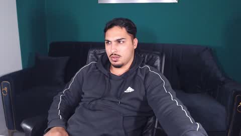 zenobaro online show from January 2025 03:32:01 PM