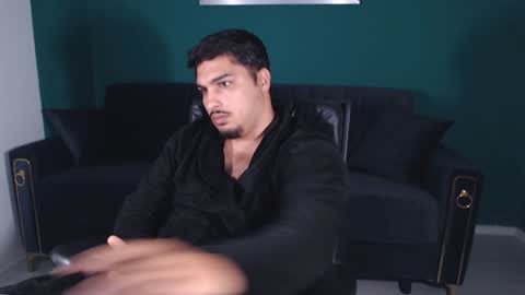 zenobaro online show from February 2025 02:34:02 PM