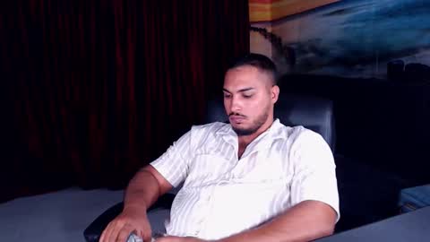 zenobaro online show from September 2025 08:10:01 PM