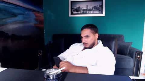 zenobaro online show from October 2025 01:53:02 PM