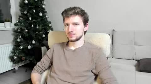 Andrew online show from December 2025 02:53:02 AM