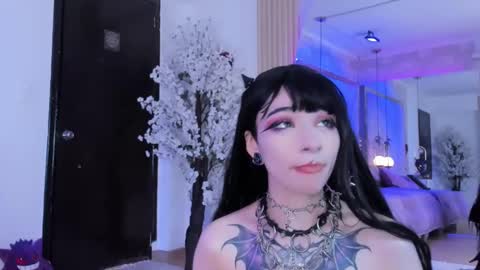    online show from February 2025 05:36:02 PM