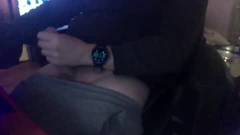 Snapshot of zerpyt chatting on April 2026 07:00:01 PM Mios online show from April 2026 07:00:01 PM