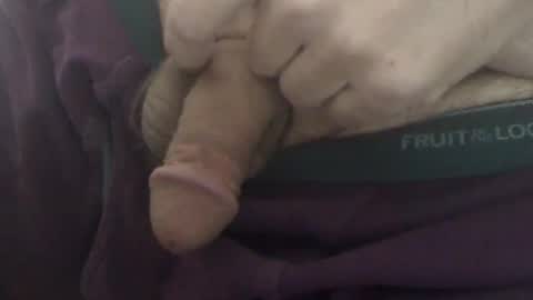 Snapshot of zeus589 chatting on January 2025 06:35:01 PM zeus589 online show from January 2025 06:35:01 PM