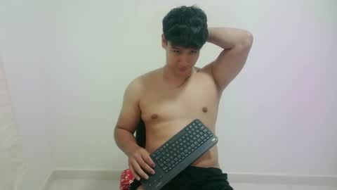 Snapshot of zeus_183 chatting on April 2026 04:37:02 AM zeus_183 online show from April 2026 04:37:02 AM