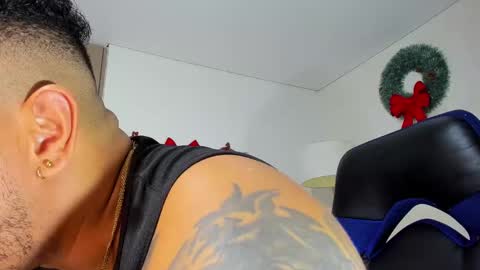 zeus strong online show from December 2024 11:43:02 PM