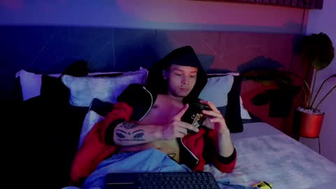 zeus online show from February 2025 02:37:01 AM