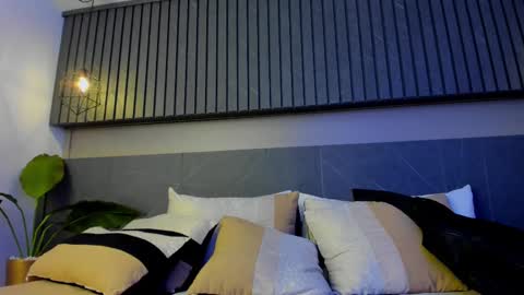 zeus online show from February 2025 08:33:01 AM