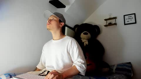 zeus online show from October 2025 07:08:01 PM