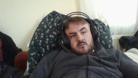 zH1NaSaH online show from April 2026 09:46:02 AM