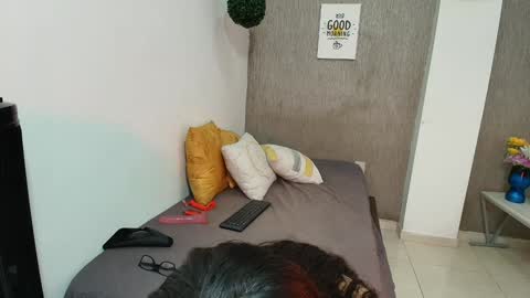 ZHAMIRA  ANDRES online show from January 2025 04:12:01 AM