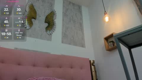 ZHAMIRA  ANDRES online show from September 2025 08:56:02 PM