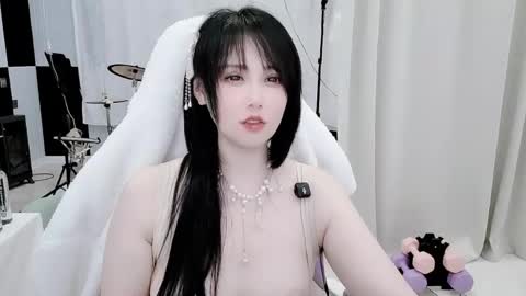 Snapshot of zhen0 chatting on May 2026 03:42:01 PM zhen online show from May 2026 03:42:01 PM