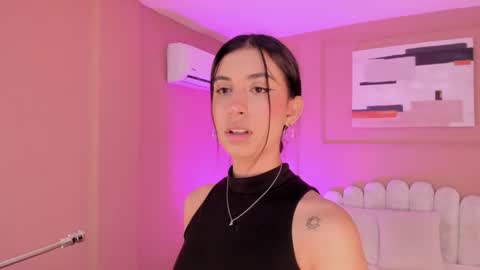 Snapshot of zia_cooper chatting on November 2025 07:07:02 PM ZIA online show from November 2025 07:07:02 PM