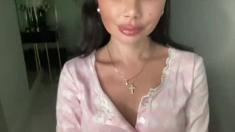 Nensi online show from May 2026 06:48:02 PM