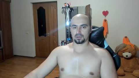 Ziesh online show from November 2025 09:26:02 PM