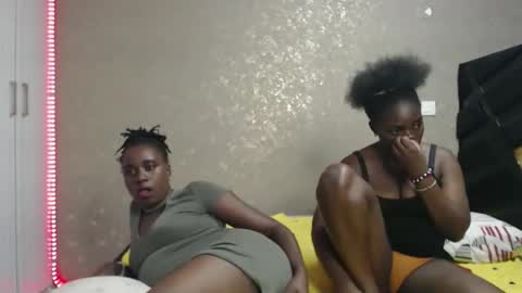 Zinadine online show from February 2026 07:23:02 PM