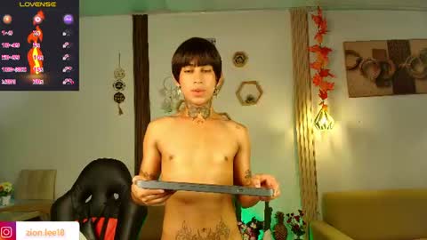Snapshot of zion__lee chatting on June 2026 07:47:01 PM Zion online show from June 2026 07:47:01 PM