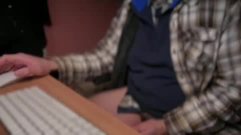 Mauro online show from December 2024 07:18:01 PM