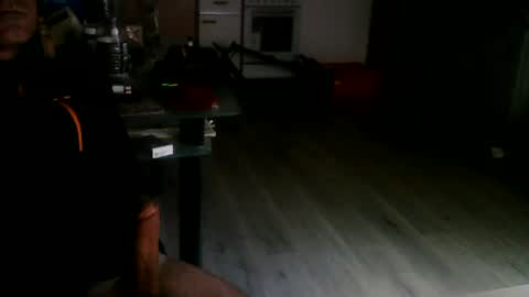 Snapshot of zlatkoploj chatting on June 2026 11:52:02 AM zlatko ploj online show from June 2026 11:52:02 AM