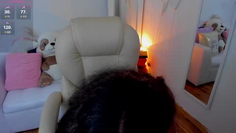 Snapshot of zobe_love chatting on January 2025 11:30:01 PM Zobe Love online show from January 2025 11:30:01 PM
