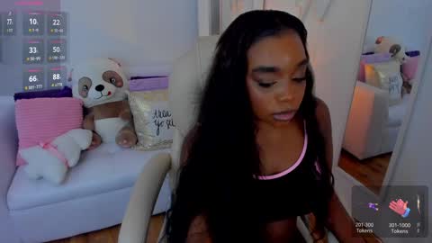 Snapshot of zobe_love chatting on January 2025 07:50:02 PM Zobe Love online show from January 2025 07:50:02 PM