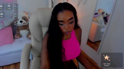 Snapshot of zobe_love chatting on January 2025 05:01:01 PM Zobe Love online show from January 2025 05:01:01 PM