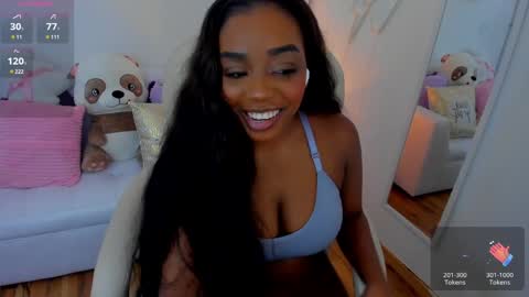 Snapshot of zobe_love chatting on January 2025 05:42:02 PM Zobe Love online show from January 2025 05:42:02 PM