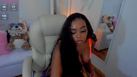 Snapshot of zobe_love chatting on February 2025 11:03:02 PM Zobe Love online show from February 2025 11:03:02 PM