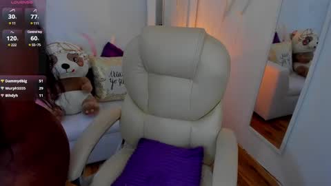 Snapshot of zobe_love chatting on February 2025 11:09:01 PM Zobe Love online show from February 2025 11:09:01 PM