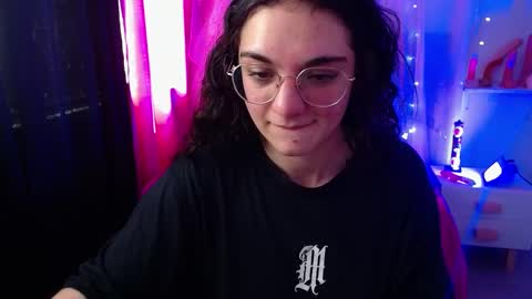 Snapshot of zoe_0111 chatting on January 2025 06:28:01 PM zoe_0111 online show from January 2025 06:28:01 PM