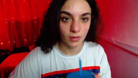 Snapshot of zoe_0111 chatting on February 2025 09:21:02 PM zoe_0111 online show from February 2025 09:21:02 PM