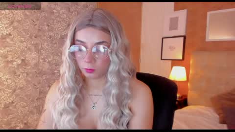 ZOEE online show from October 2025 06:52:02 PM