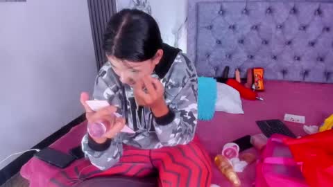 Zoe Blake online show from June 2026 02:48:01 AM