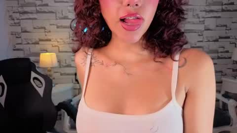 zoe_ch_ online show from June 2026 03:09:02 AM