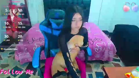 Z O E online show from January 2025 12:20:02 AM