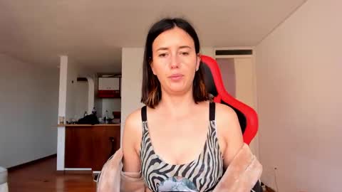 ZOE online show from March 2025 08:52:02 PM