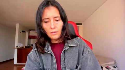 ZOE online show from October 2025 09:01:01 PM