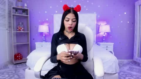 CAMILA online show from February 2025 08:22:01 PM