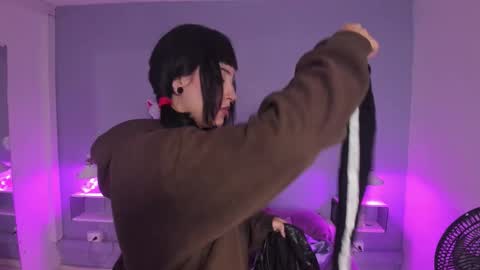 Zoe Lynch online show from September 2025 11:37:01 AM