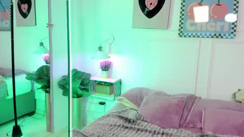 Zoe Lynch online show from March 2026 11:28:02 AM