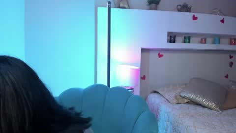 Snapshot of zoe_lynch_ chatting on June 2026 12:06:02 PM Zoe Lynch online show from June 2026 12:06:02 PM