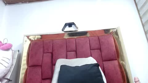 Snapshot of zoe_miller69 chatting on February 2026 07:51:01 AM zoe_miller69 online show from February 2026 07:51:01 AM