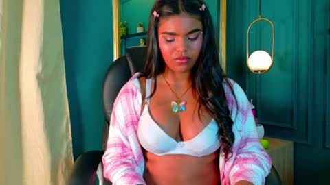 Snapshot of zoe_roux210949 chatting on April 2026 03:55:01 AM Zoe online show from April 2026 03:55:01 AM