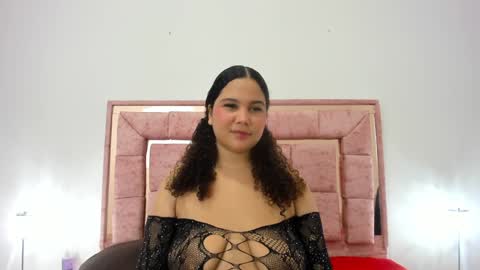 zoee online show from January 2025 03:07:02 AM