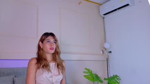 Snapshot of zoehangel chatting on January 2026 03:17:02 PM Zoe online show from January 2026 03:17:02 PM