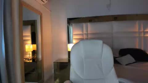 zoei_moon online show from February 2026 07:45:01 PM