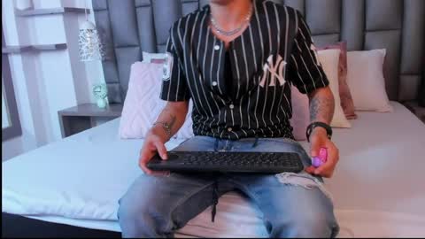 Zoe Krug online show from March 2026 11:55:02 AM